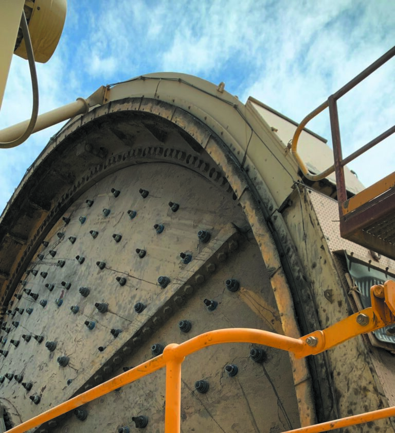 Mill liner sealing by Kombo Washer